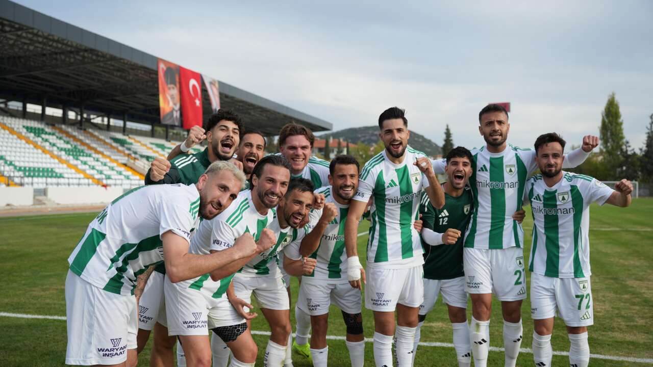 Muğlaspor - Elazığspor Maçında O An: Gol, Sevinç ve Zafer Bir Arada 11